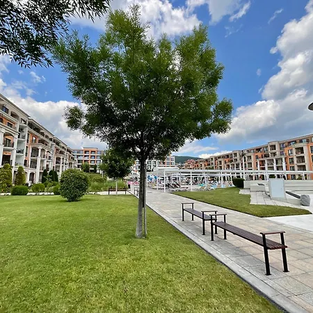 Premier F1 420 شقة *