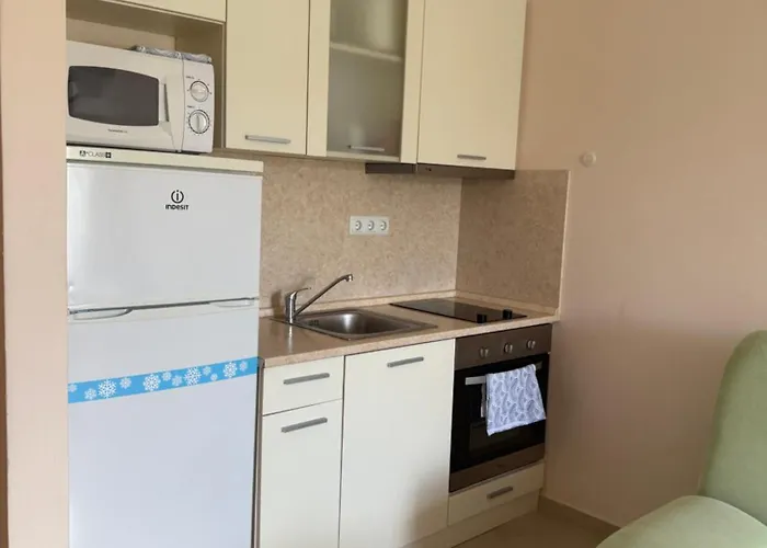 Premier F1 420 Apartment *