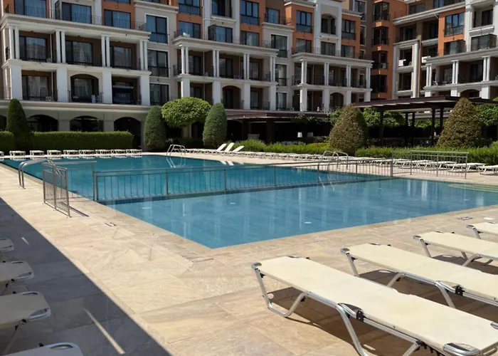 Apartment Premier F1 420