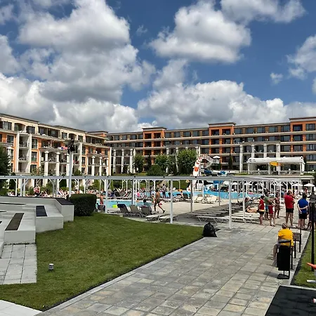 Premier F1 420 アパート